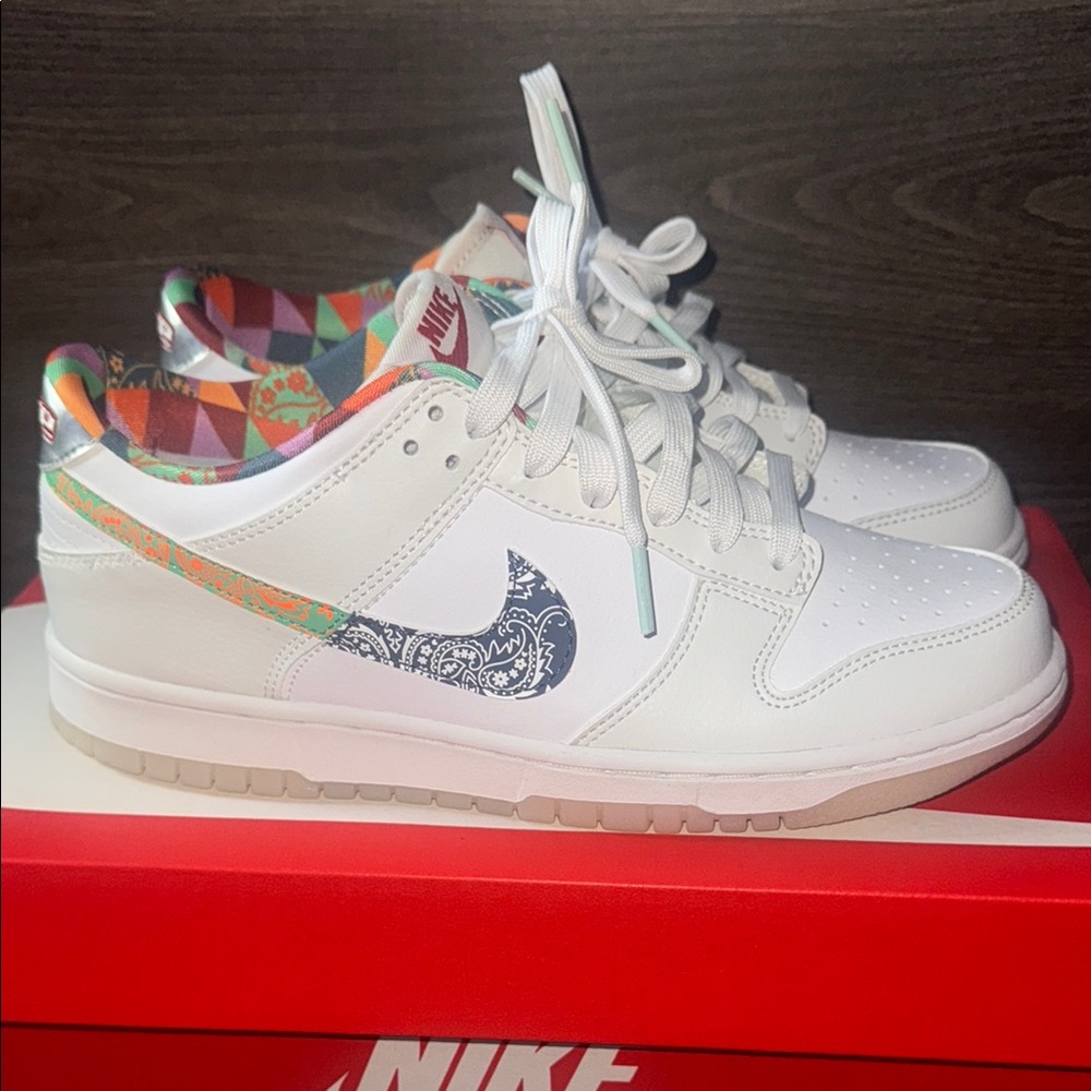 Nike dunks Kids Sneakers with Patterned Accents